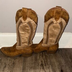 Women's Two-Tone Tan Western Lace-Up Boots